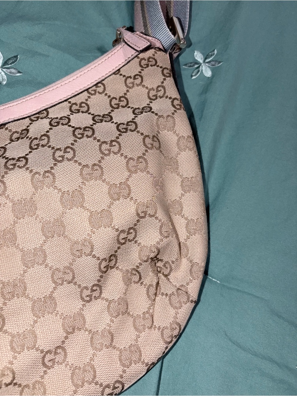 Gucci Beige GG Canvas Hobo with Pink Trim and Strap - Picture 10 of 13